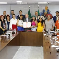 Lula homologa três novas terras indígenas no Ceará