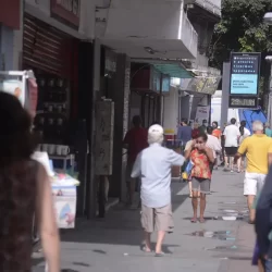 Brasil abre 129,8 mil postos formais de trabalho em julho