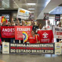 Setembro começa com muita mobilização contra a reforma administrativa