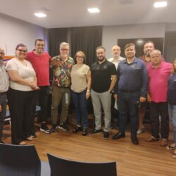 Com presença do SINTUFCE, Fórum define caravana a Brasília contra a Reforma Administrativa