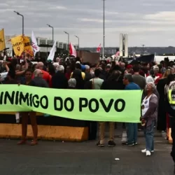 Reforma Administrativa é protocolada no Congresso Nacional com o mínimo de assinaturas dos deputados