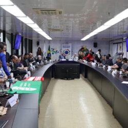 Governo impõe pautas e recusa debate com as servidoras e os servidores públicos em reunião