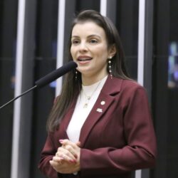 Isenção previdenciária para inativos com doenças graves é aprovada