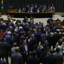 Câmara aprova isenção do IR para quem ganha até R$ 5 mil