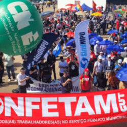 Servidores municipais: base do funcionalismo ganha menos de R$ 2,6 mil