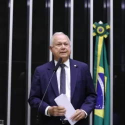 Quem é Paulo Azi, deputado que assume a relatoria da PEC que extingue a jornada 6×1