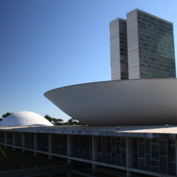 Seminário analisa projetos do Congresso que impactam os trabalhadores em 2026