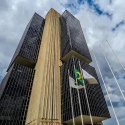 Contas externas têm saldo negativo menor em janeiro de 2026