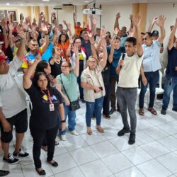 Acordo entre servidores municipais de Fortaleza e Evandro Leitão garante reajuste de 4,76% e pagamento de anuênios