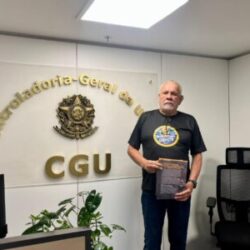 Unacon intensifica mobilização e realiza panfletagem na CGU contra o desmonte do órgão