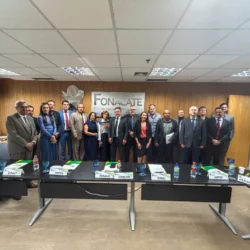 Assembleia» Entidades debatem adicional por tempo de serviço e cobram avanço em direitos coletivos dos servidores