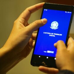 Novo Caged: Brasil cria quase 700 mil empregos formais em 2026
