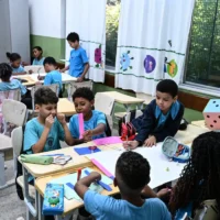 Governo fixa em R$ 5,1 mil novo piso nacional do magistério