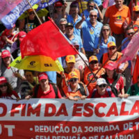 Atos pelo fim da escala 6×1 acontecem nesta terça-feira (30). Veja as cidades