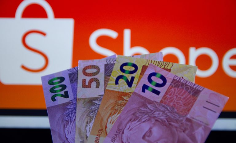 Fim da “taxa das blusinhas” faz importações explodirem