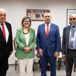 Sindireceita reúne-se com Senadora Teresa Leitão e trata de pautas prioritárias aos Analistas-Tributários