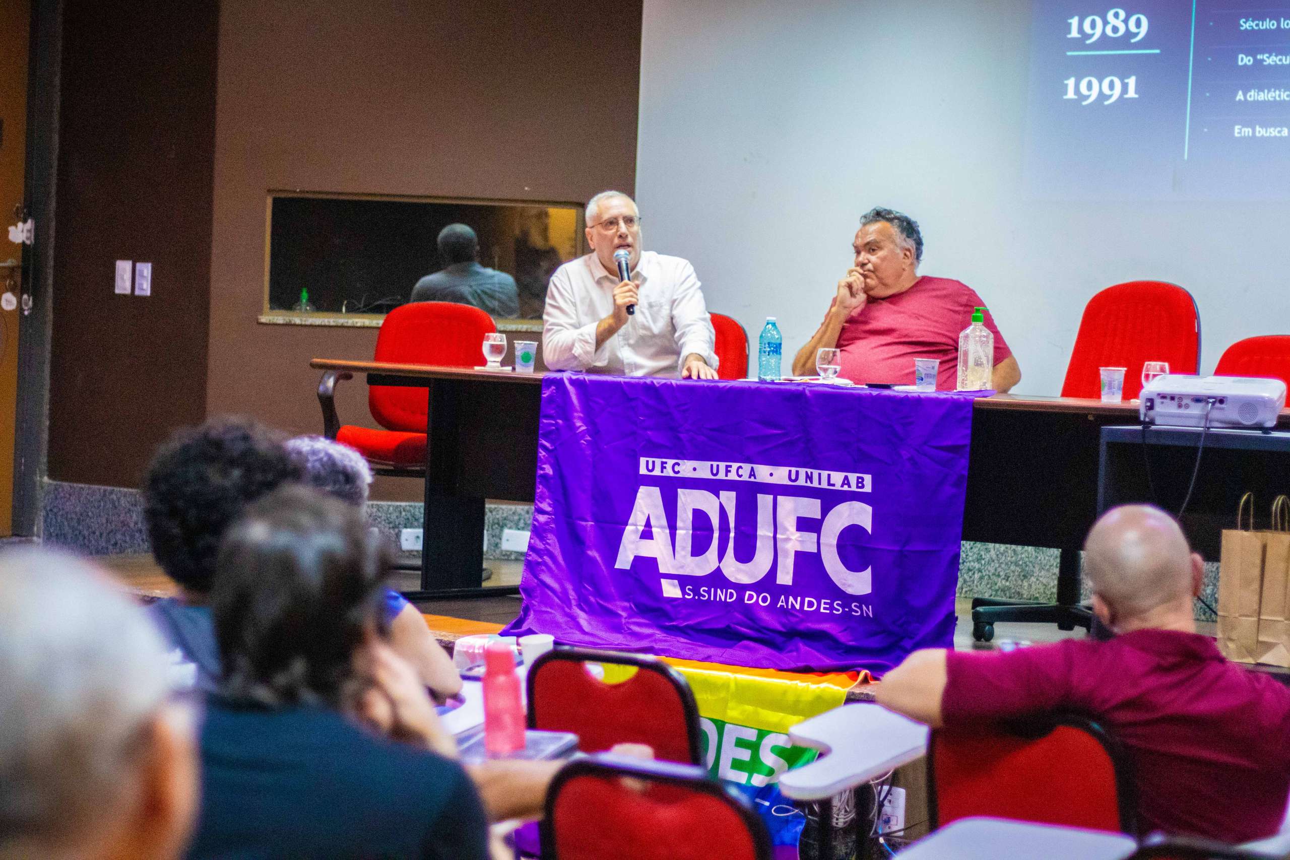 FORMAÇÃO POLÍTICA — 1º encotro do Seminário “Conhecimentos para um projeto de Brasil Anticapitalista” debate crescimento da extrema direita