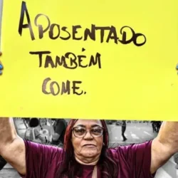 Aposentados e pensionistas federais mobilizam Brasília por auxílio-nutrição