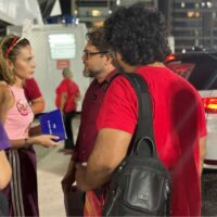 ELEIÇÕES – Sinduece entrega ‘Dossiê 5%: Uma Dívida Histórica’ à Gabriella Aguiar, candidata ao cargo de vice-governadora do Ceará